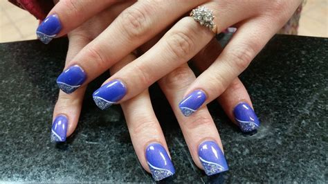 How to Do Nail Art with Gel Polish: A Creative Journey into the World of Gel Polish Nail Art